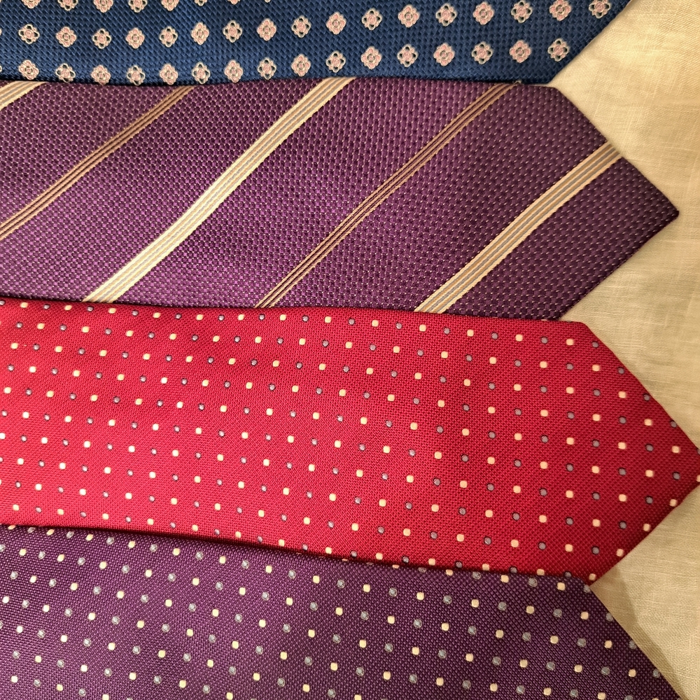 The Mens Store Bloomingdales 4 100% Silk Tie Bundle - Picture 2 of 4